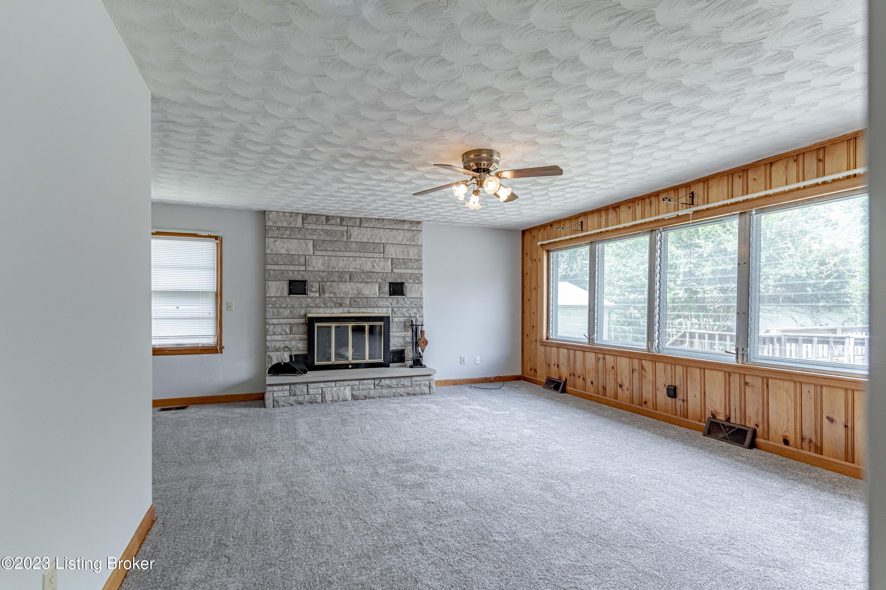 5801 Maryman Road Louisville, KY 40258 - Photo 10 of 71 DSC03853