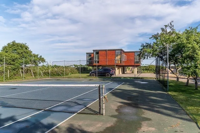 a view of a tennis court