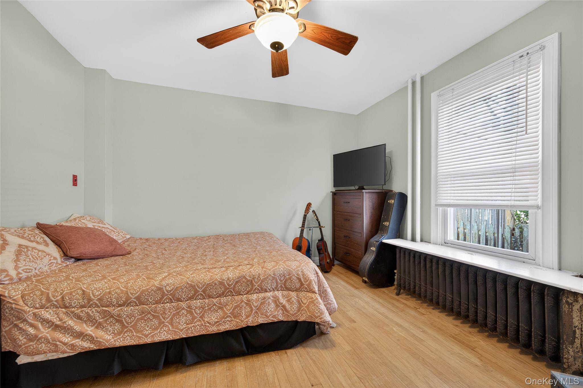 46 Monell Avenue Islip, NY 11751 - Photo 13 of 46