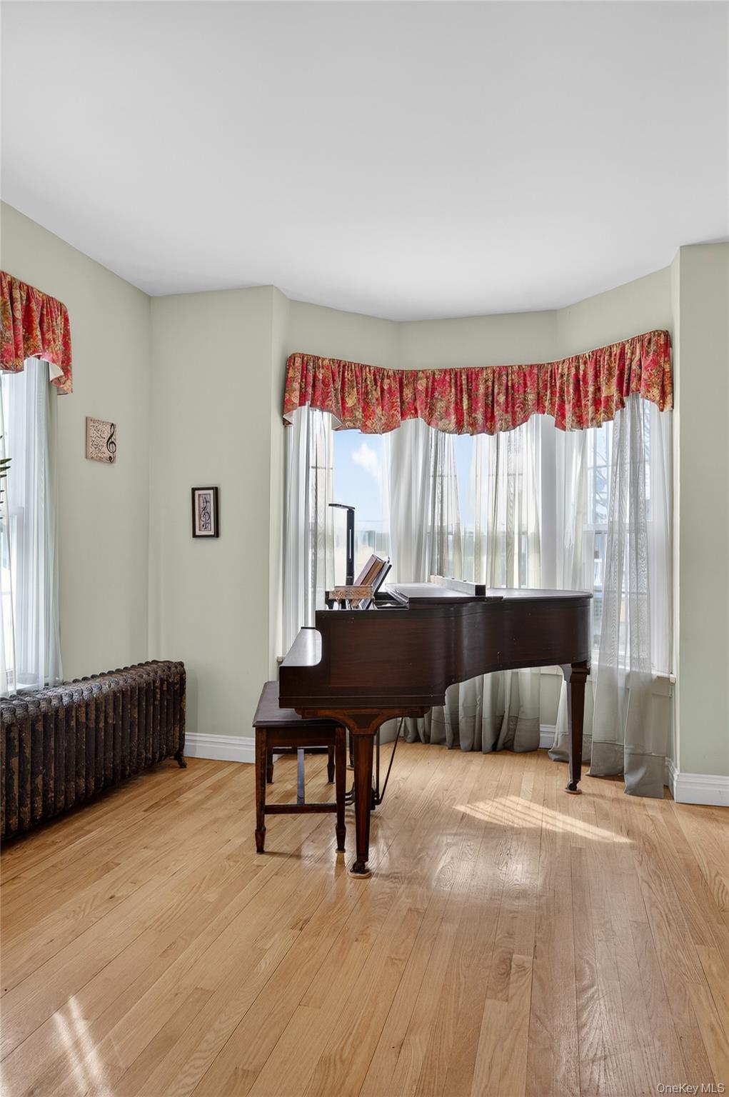 46 Monell Avenue Islip, NY 11751 - Photo 9 of 46