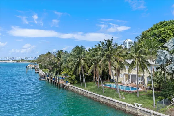 $29,975,000 | 220 Bal Bay Drive, Bal Harbour, FL 33154