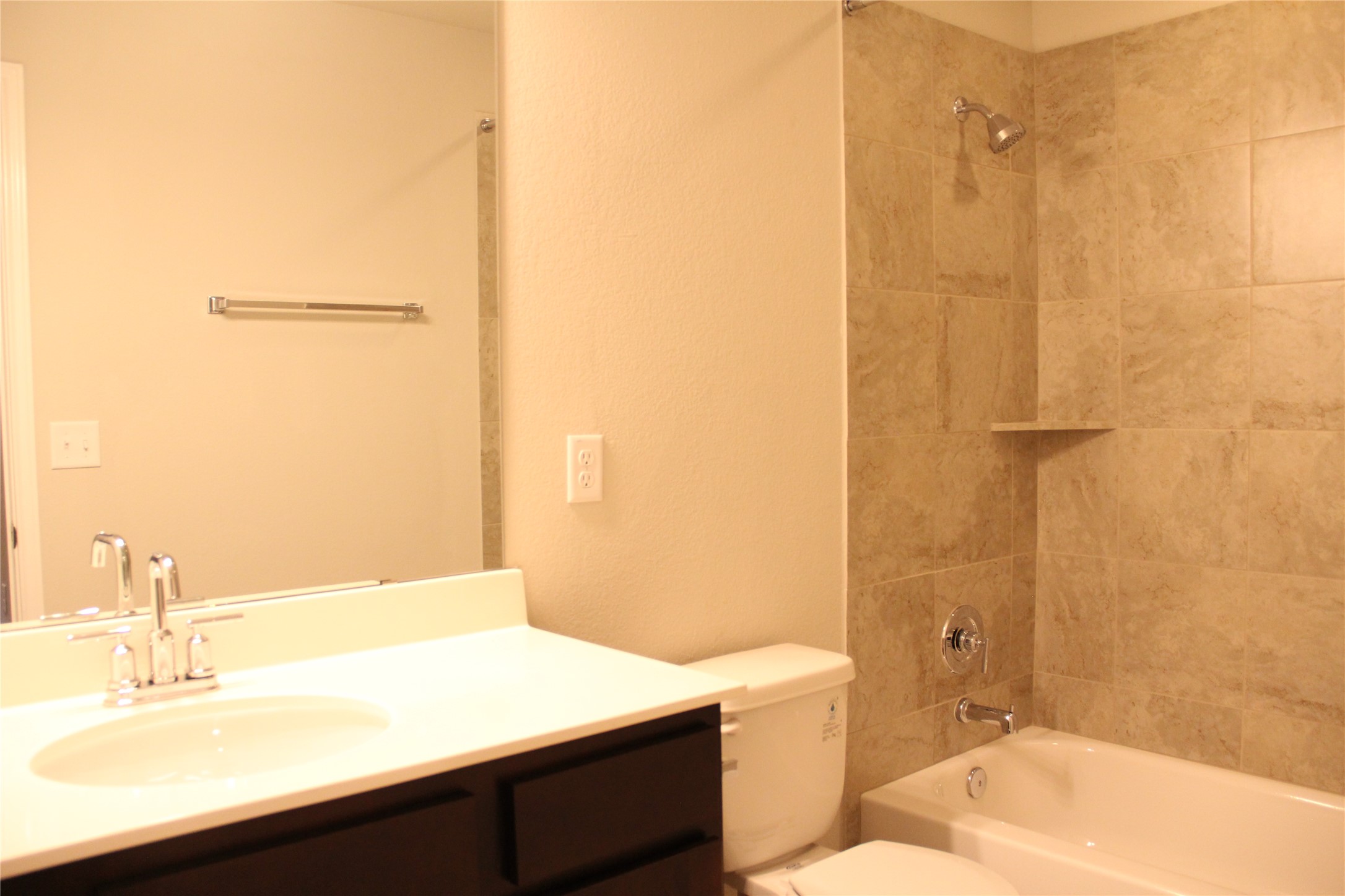 1612 Airedale Road Austin, TX 78748 - Photo 11 of 21 Full bath with vanity and shower combination