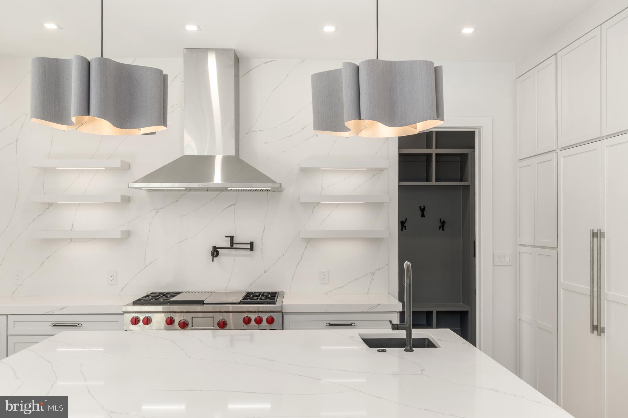 6916 Marbury Road Bethesda, MD 20817 - Photo 19 of 89 Sleek Island