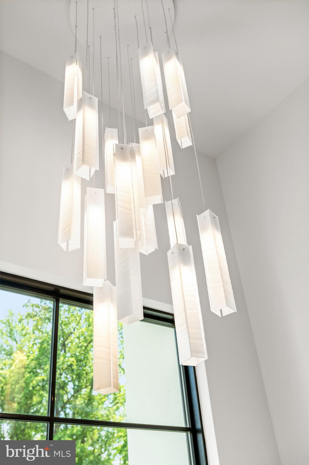 6916 Marbury Road Bethesda, MD 20817 - Photo 37 of 89 CUSTOM MADE TO ORDER GLASS CHANDELIER