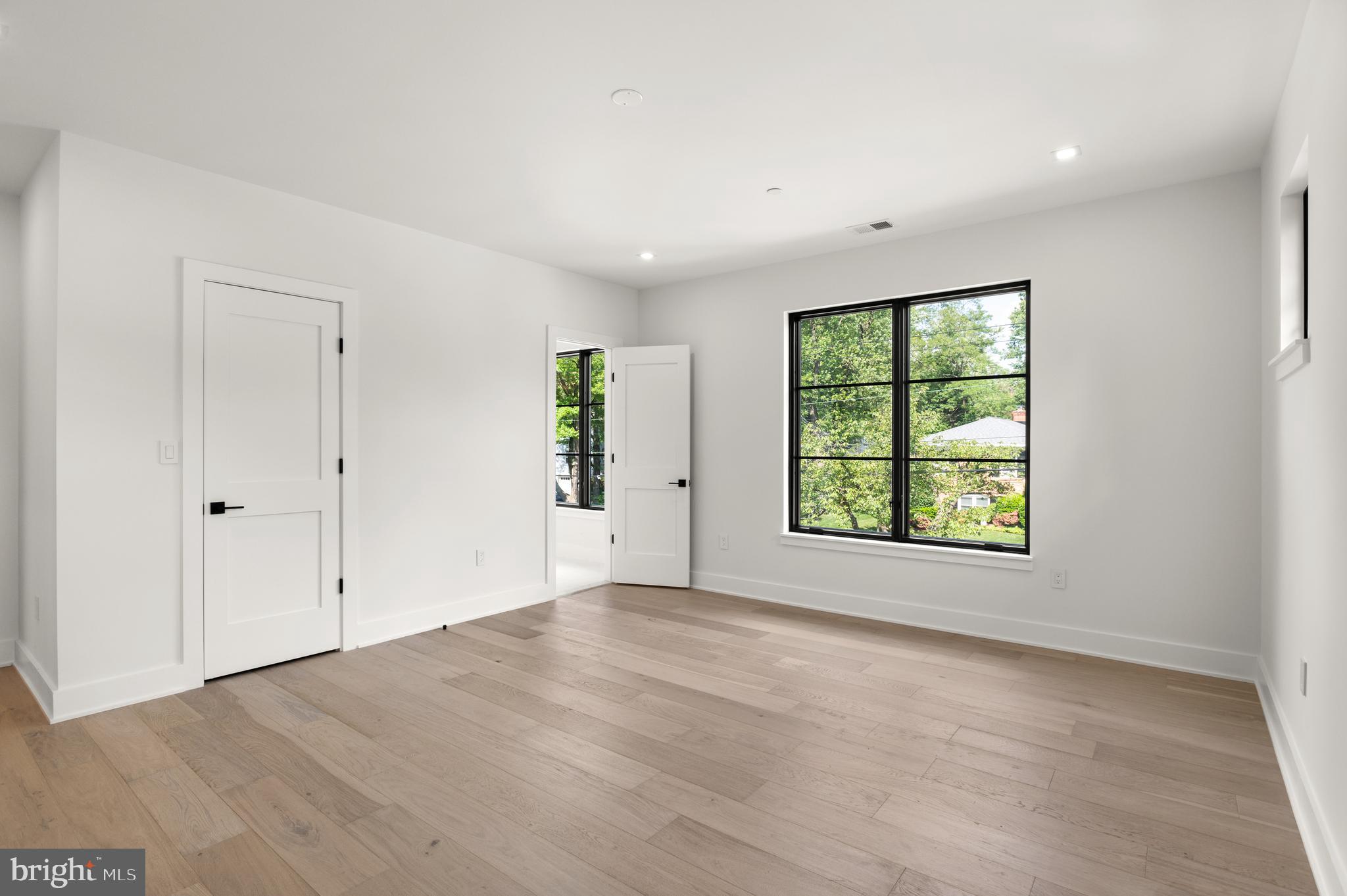 6916 Marbury Road Bethesda, MD 20817 - Photo 62 of 89 Bedroom 4 W/ Walking closet and large En-Suite