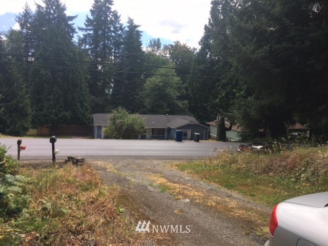 20214 Southeast 152nd Street Renton, WA 98059 - Photo 3 of 25