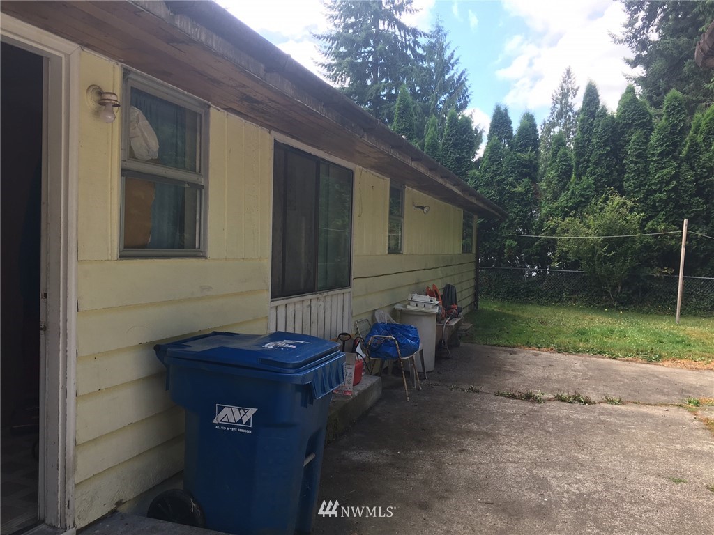 20214 Southeast 152nd Street Renton, WA 98059 - Photo 22 of 25