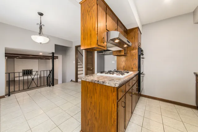 $795,000 | 8332 North Knight Avenue, Niles, IL 60714