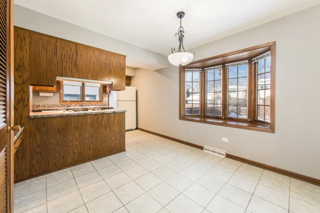 $795,000 | 8332 North Knight Avenue, Niles, IL 60714