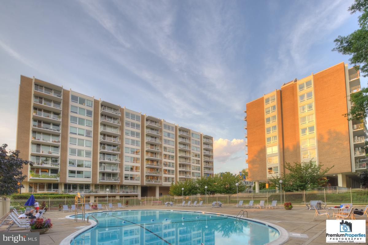 1425 4th Street Southwest, Unit M8 Washington, DC 20024 - Photo 14 of 33 Pool