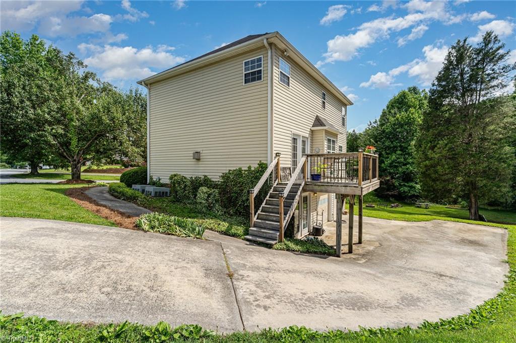 1768 Harper Spring Drive Clemmons, NC 27012 - Photo 27 of 38 Ample parking