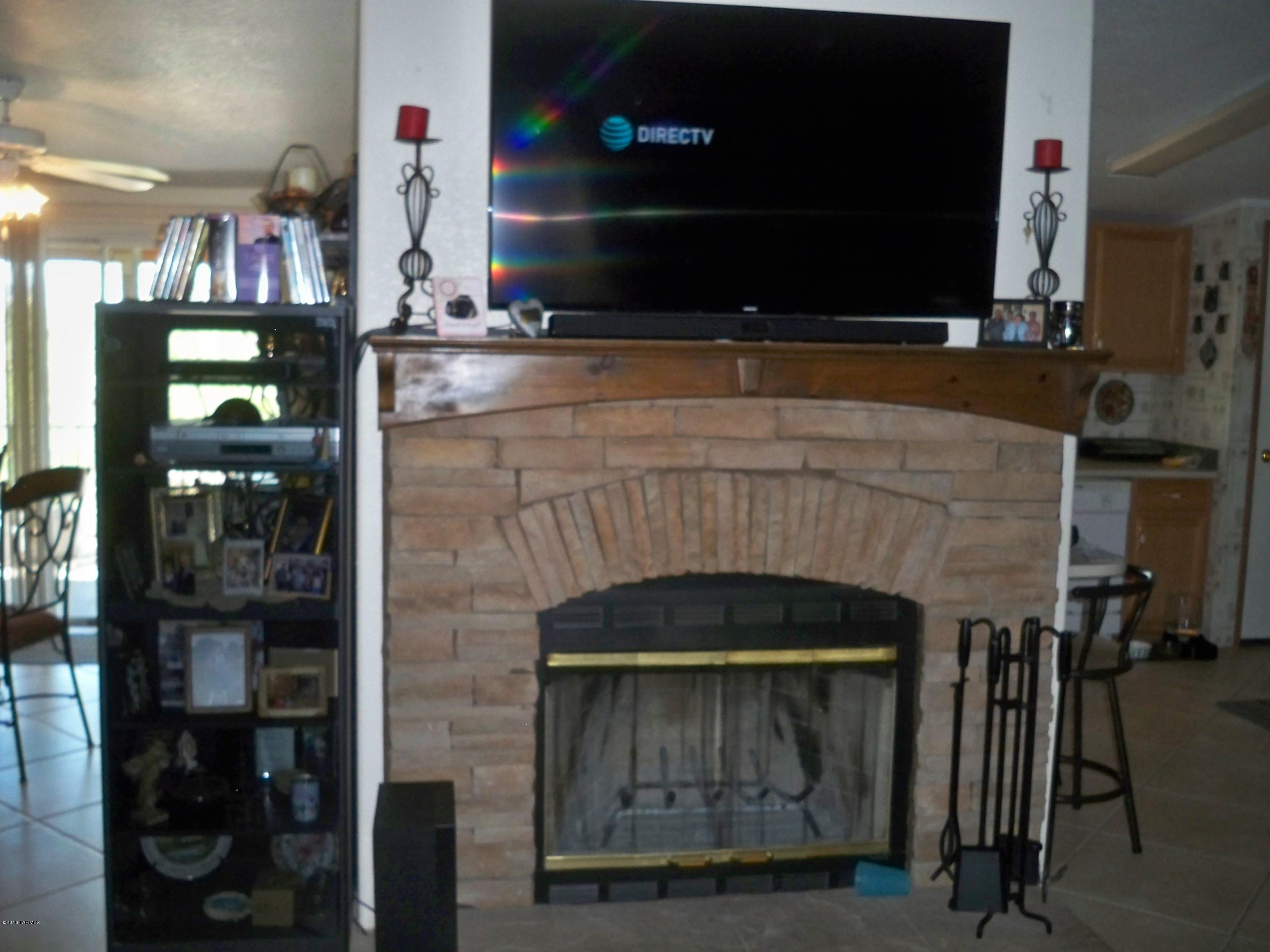 6756 West Valencia Road Tucson, AZ 85757 - Photo 6 of 27 Gallery Image 6