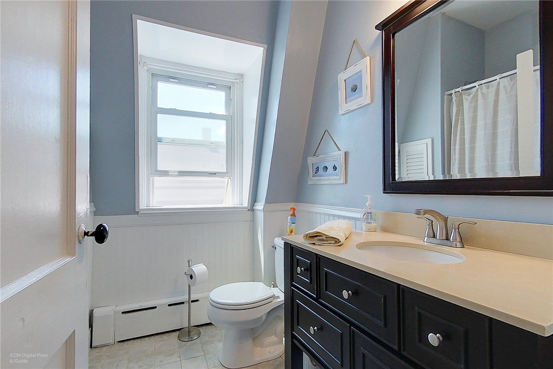 36 Dixon Street Newport, RI 02840 - Photo 14 of 24