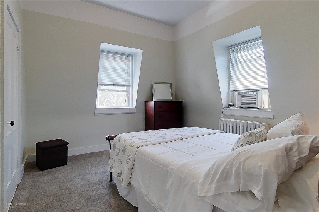 36 Dixon Street Newport, RI 02840 - Photo 15 of 24