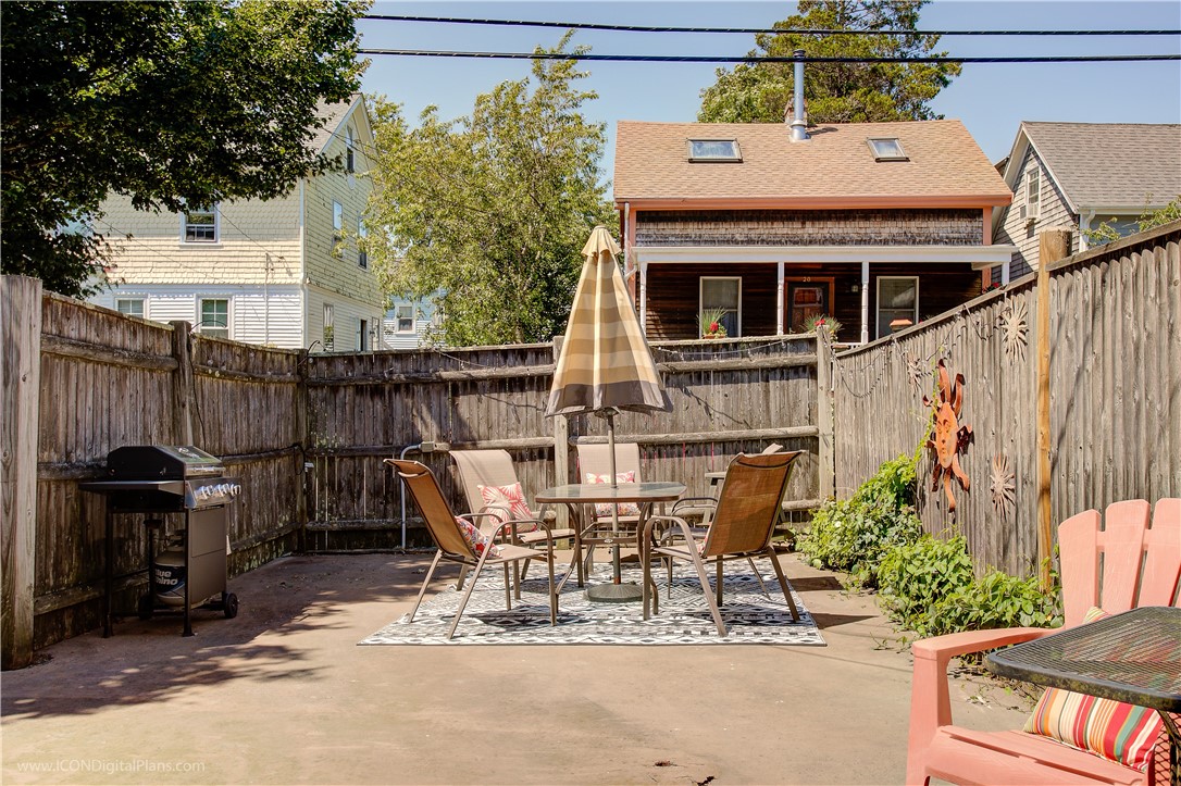 36 Dixon Street Newport, RI 02840 - Photo 20 of 24