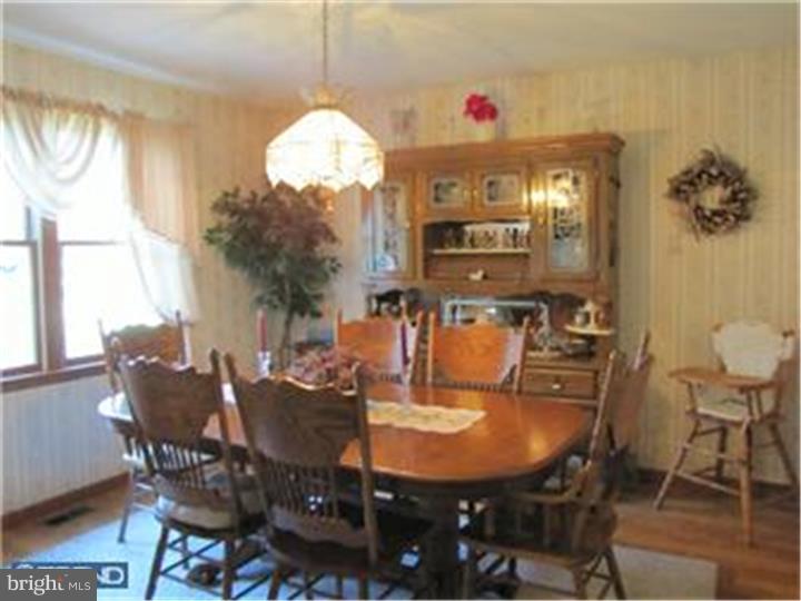 62 Quaker Road Mickleton, NJ 08056 - Photo 4 of 22 Dining Room