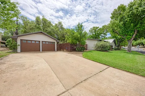 $1,795,000 | 2508 Spring Creek Drive, Austin, TX 78704
