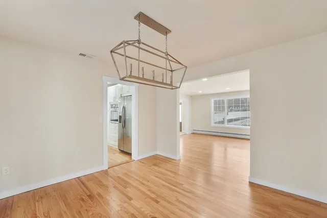 $589,000 | 432 Robin Lane, Vestal, NY 13850