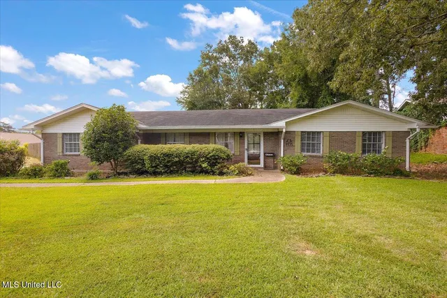 $200,000 | 120 Trojan Drive, Pearl, MS 39208