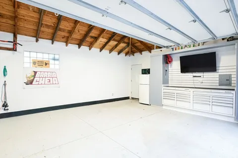 a view of a livingroom with an empty space