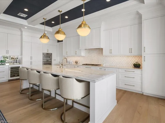 $6,495,000 | 360 Heron Avenue, Naples, FL 34108