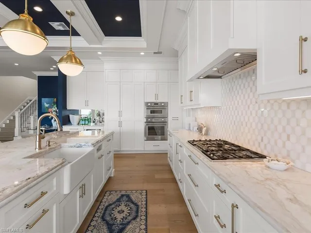 $6,495,000 | 360 Heron Avenue, Naples, FL 34108