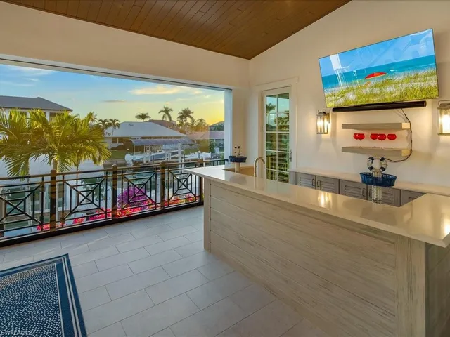 $6,495,000 | 360 Heron Avenue, Naples, FL 34108