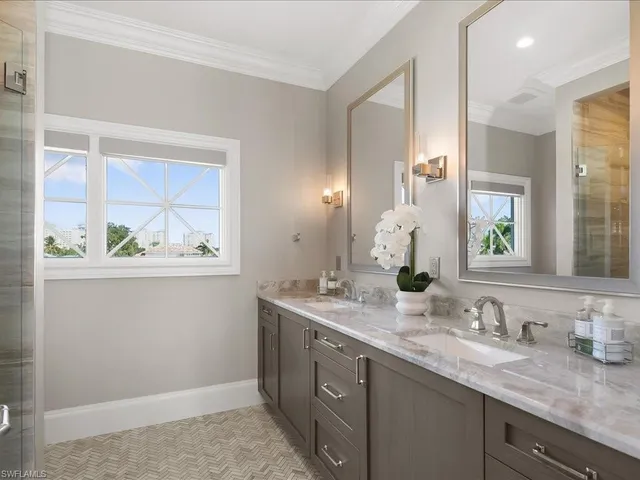 $6,495,000 | 360 Heron Avenue, Naples, FL 34108