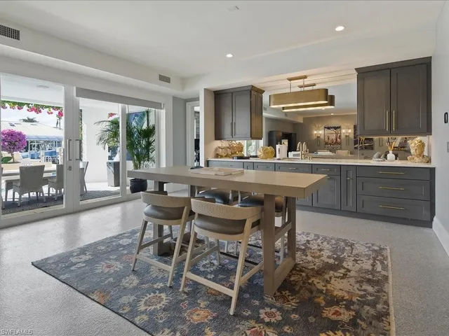 $6,495,000 | 360 Heron Avenue, Naples, FL 34108