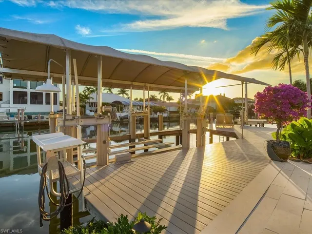 $6,495,000 | 360 Heron Avenue, Naples, FL 34108