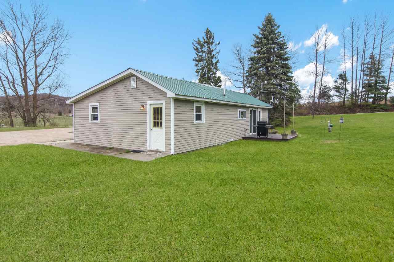 3197 Kidder Road East Jordan, MI 49727 - Photo 4 of 27 1886227-3.JPG