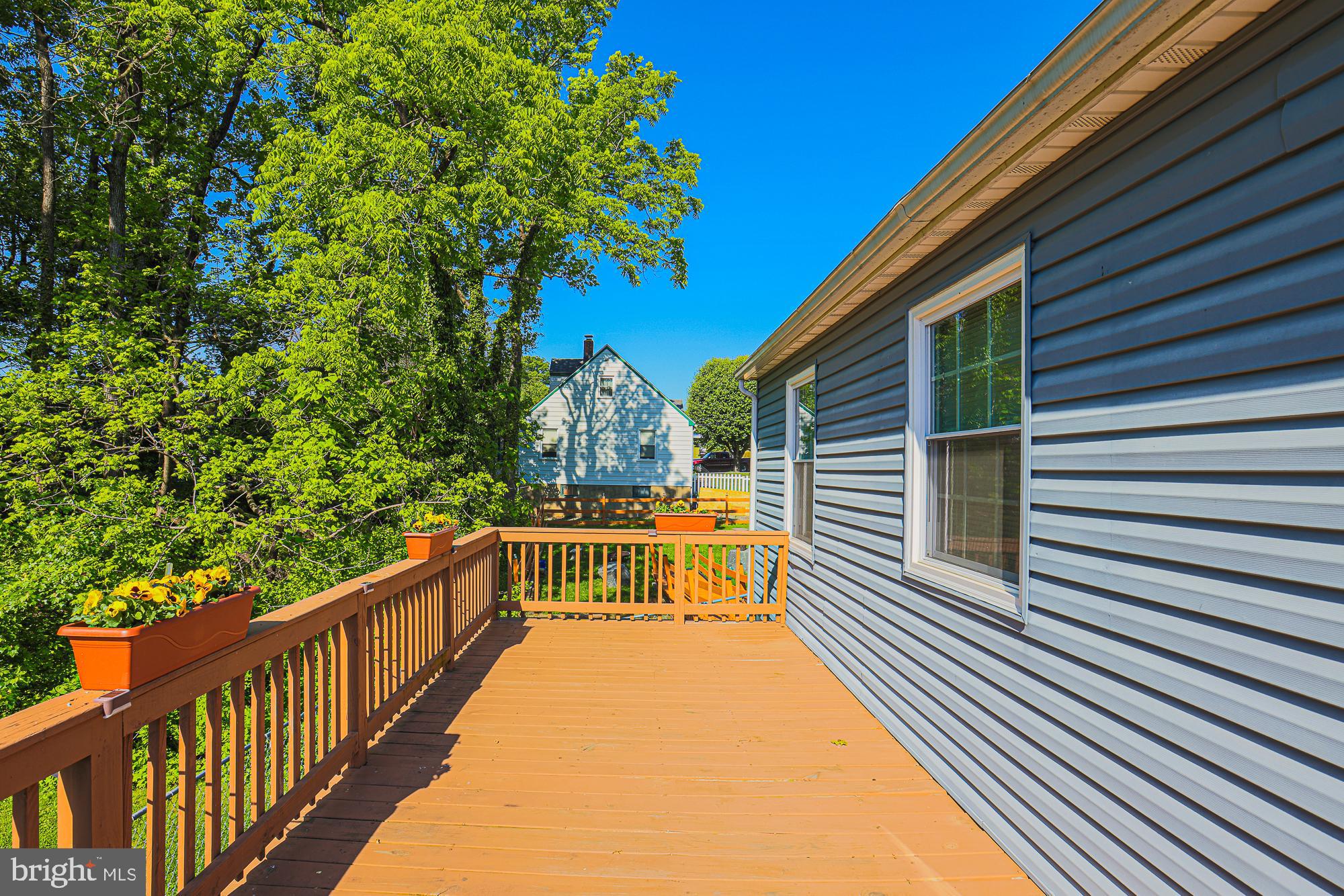 7933 34th Street Rosedale, MD 21237 - Photo 25 of 32 a view of balcony with small garden