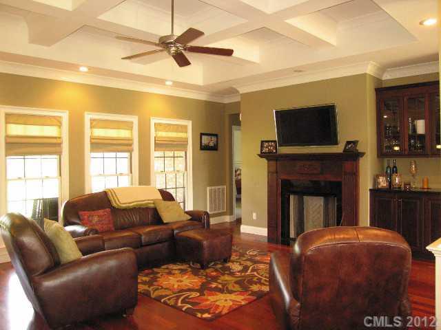 247 Evening Shadow Road Lake Wylie, SC 29710 - Photo 2 of 16 Gallery Image 2
