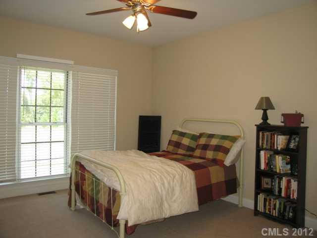 247 Evening Shadow Road Lake Wylie, SC 29710 - Photo 12 of 16 Gallery Image 12