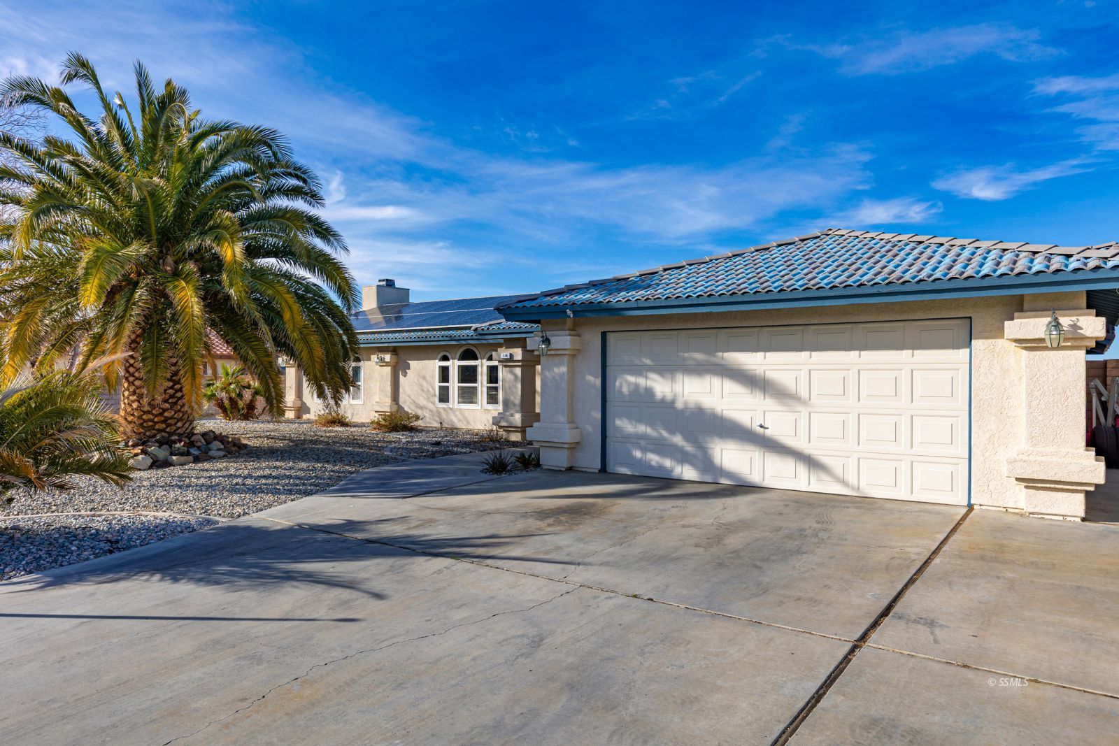 116 West Cielo Avenue Ridgecrest, CA 93555 - Photo 2 of 44 Gallery Image 2