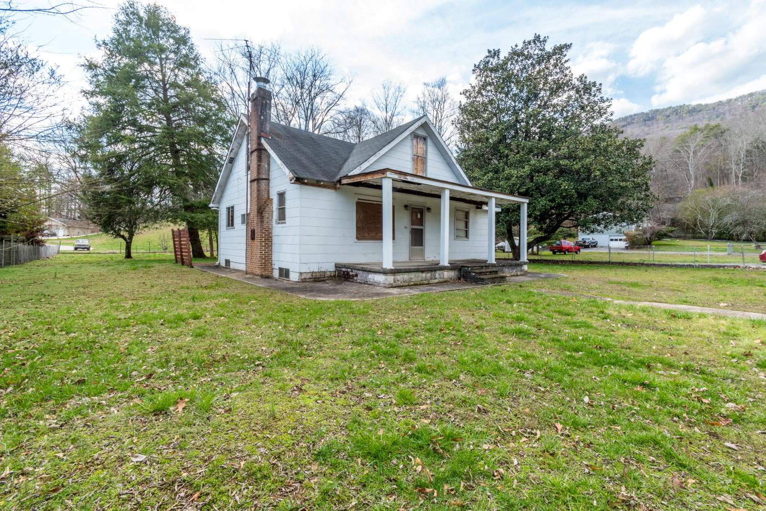 126 Graves Road Soddy Daisy, TN 37379 - Photo 4 of 25 _DSC0252