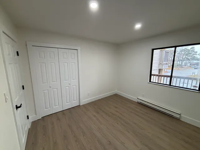 $379,000 | 800 Bearses Way, Unit 5NB, Hyannis, MA 02601