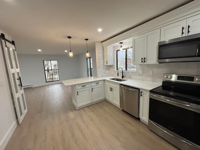 $379,000 | 800 Bearses Way, Unit 5NB, Hyannis, MA 02601