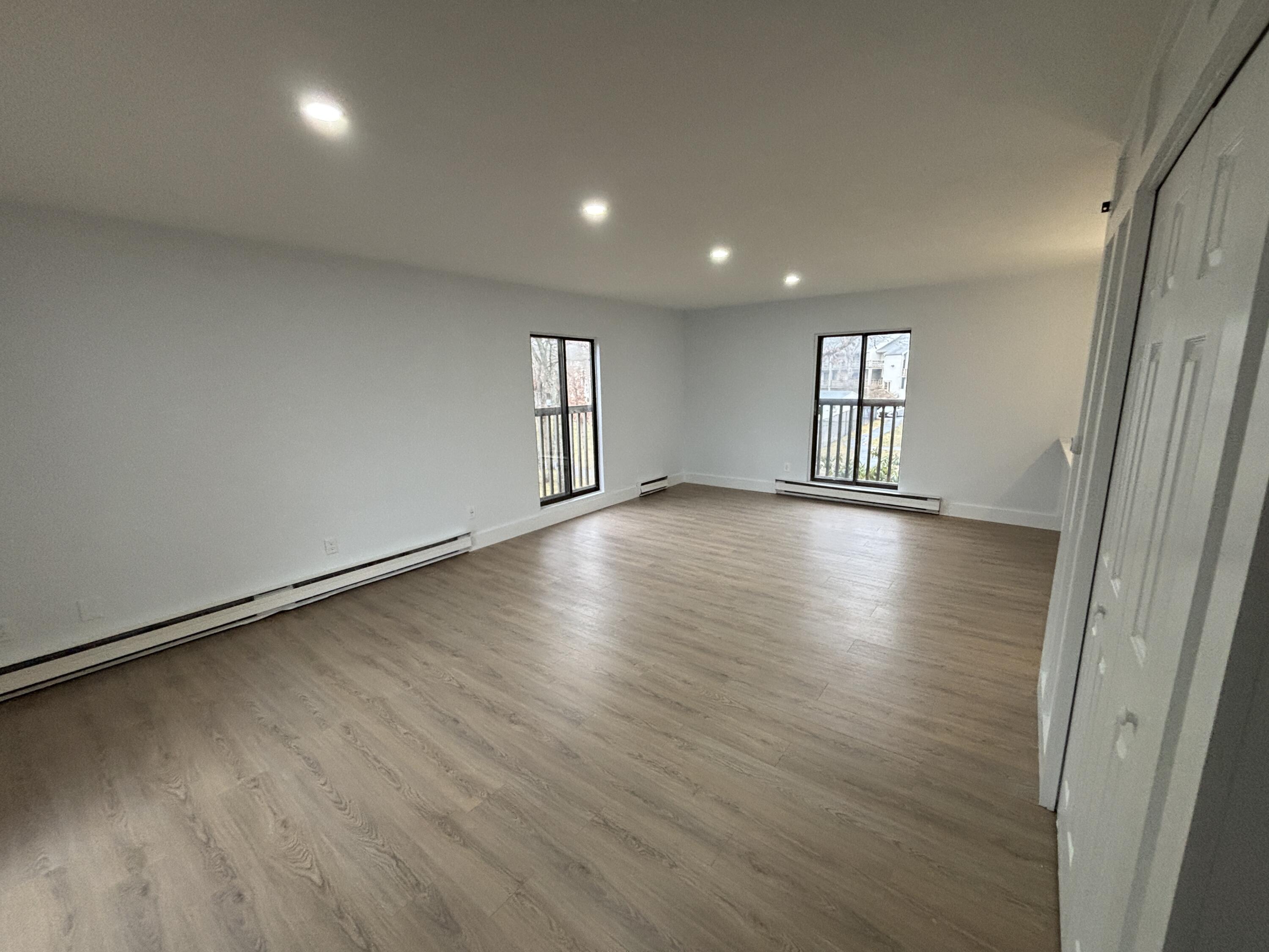 800 Bearses Way, Unit 5NB Hyannis, MA 02601 - Photo 4 of 30 IMG_3421