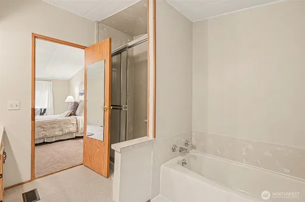 $600,000 | 17308 Woodcrest Drive Northeast, Bothell, WA 98011