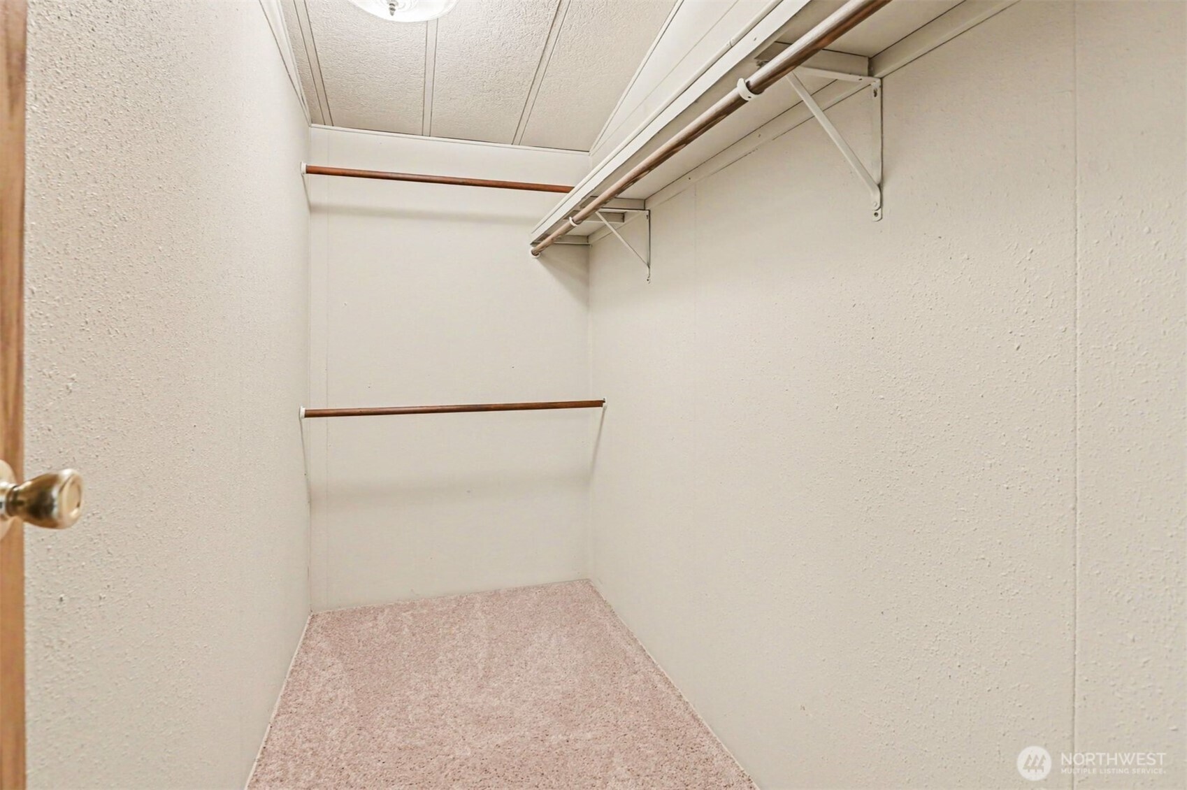 17308 Woodcrest Drive Northeast Bothell, WA 98011 - Photo 27 of 38 a view of small space