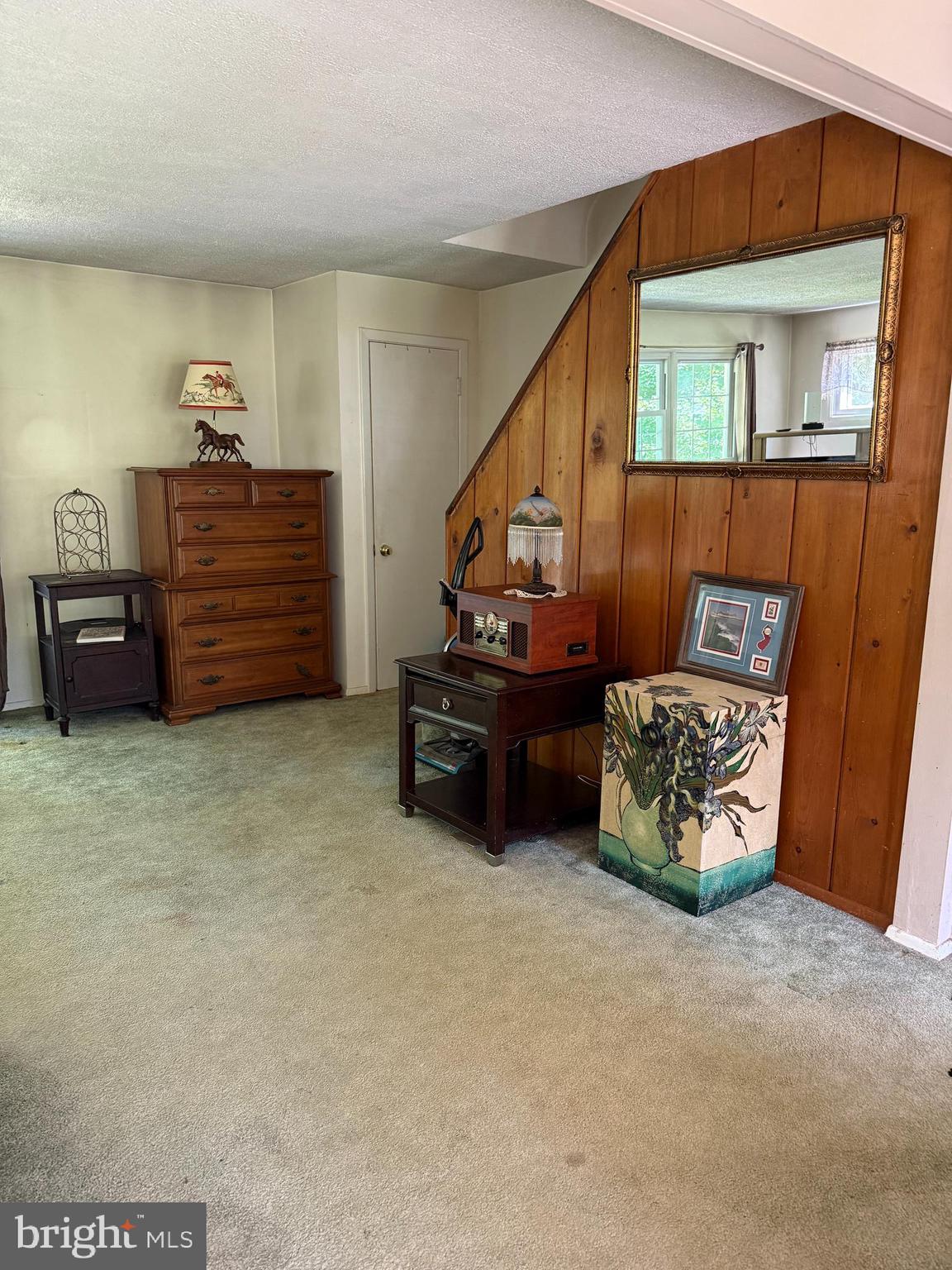 33 Rampart East Media, PA 19063 - Photo 7 of 9 Living room