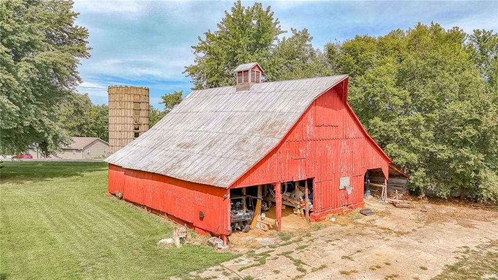 Northwest 1801st Road Kingsville, MO 64061 - Photo 17 of 44 Gallery Image 17