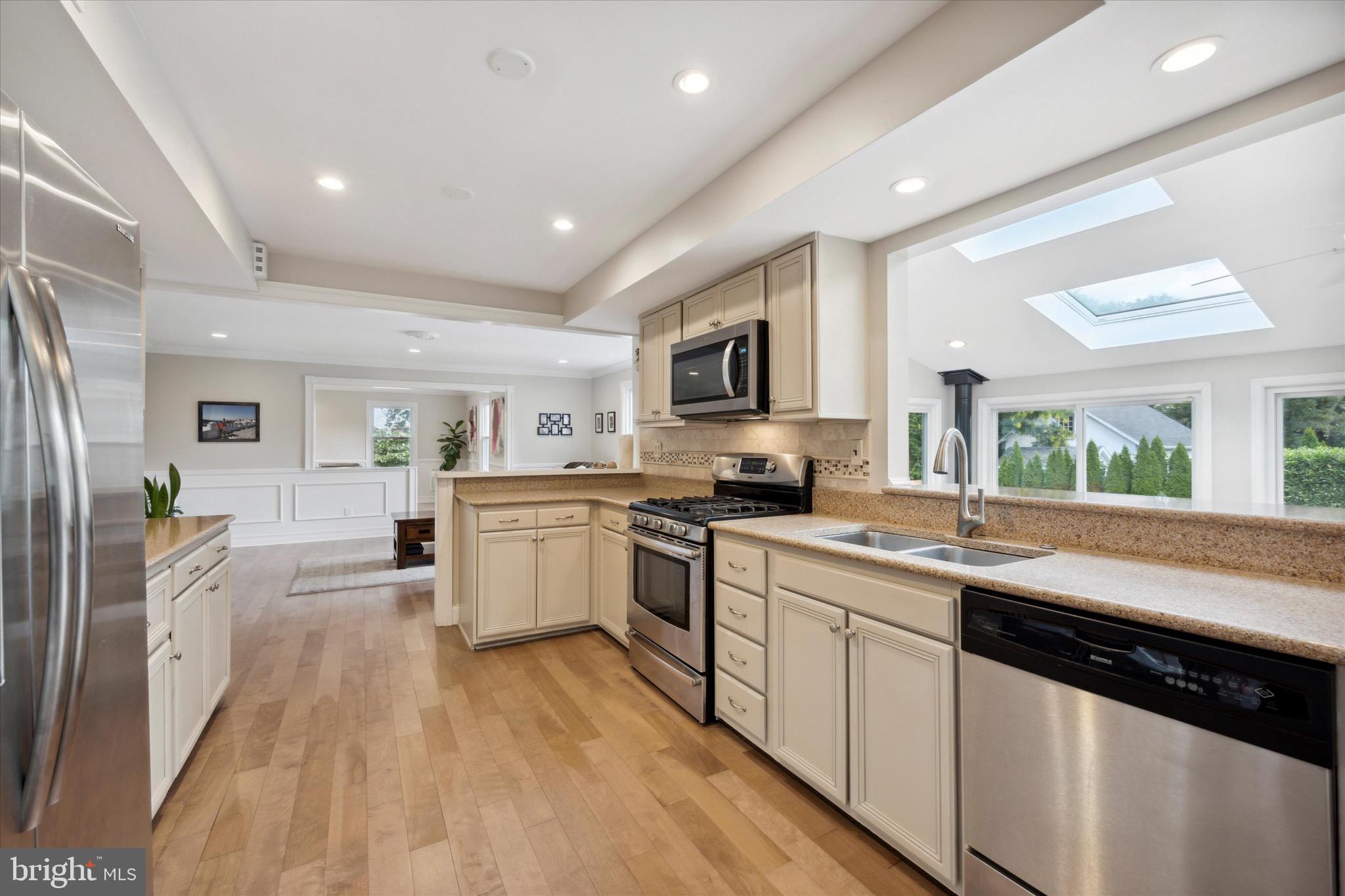 838 Conestoga Road Berwyn, PA 19312 - Photo 8 of 33