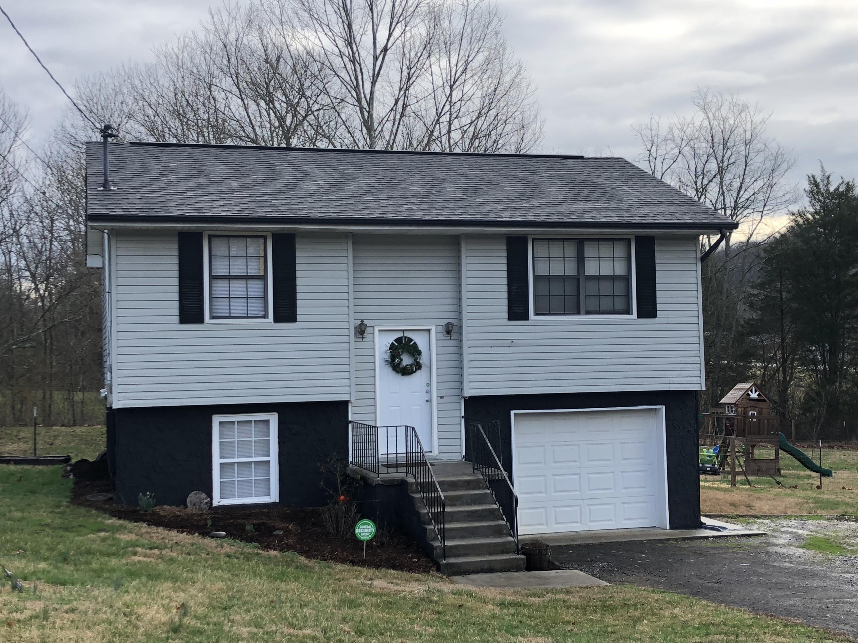 7400 Maverick Lane Corryton, TN 37721 - Photo 1 of 20 64E39343-BA96-4021-AA5C-E7AECFE802CB
