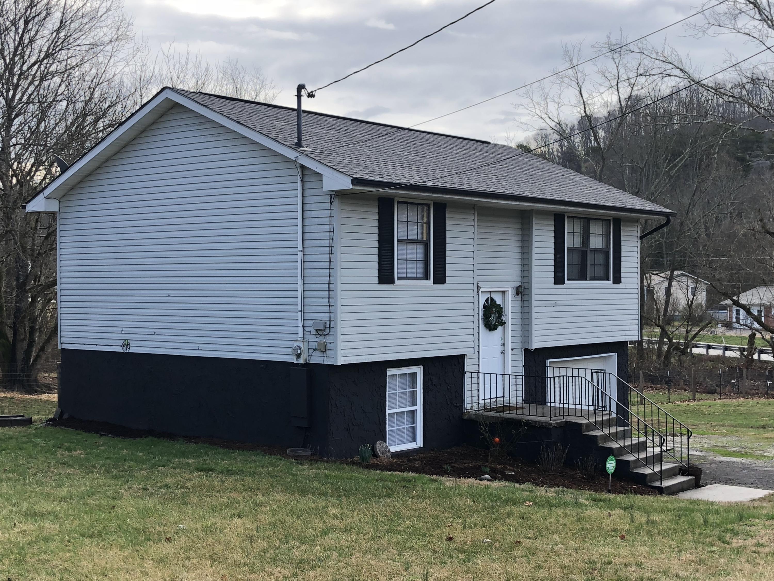 7400 Maverick Lane Corryton, TN 37721 - Photo 2 of 20 AF06FC80-6FDA-4A8B-ACEE-F0A7DBCDA2B6
