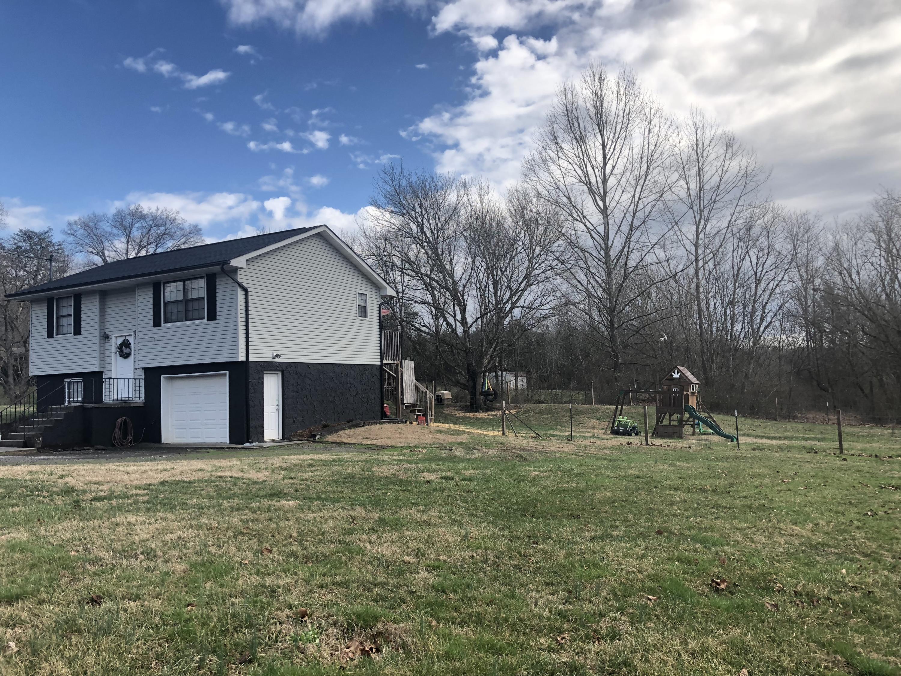 7400 Maverick Lane Corryton, TN 37721 - Photo 3 of 20 762FDF7F-CB21-433C-9882-23A27F02C181