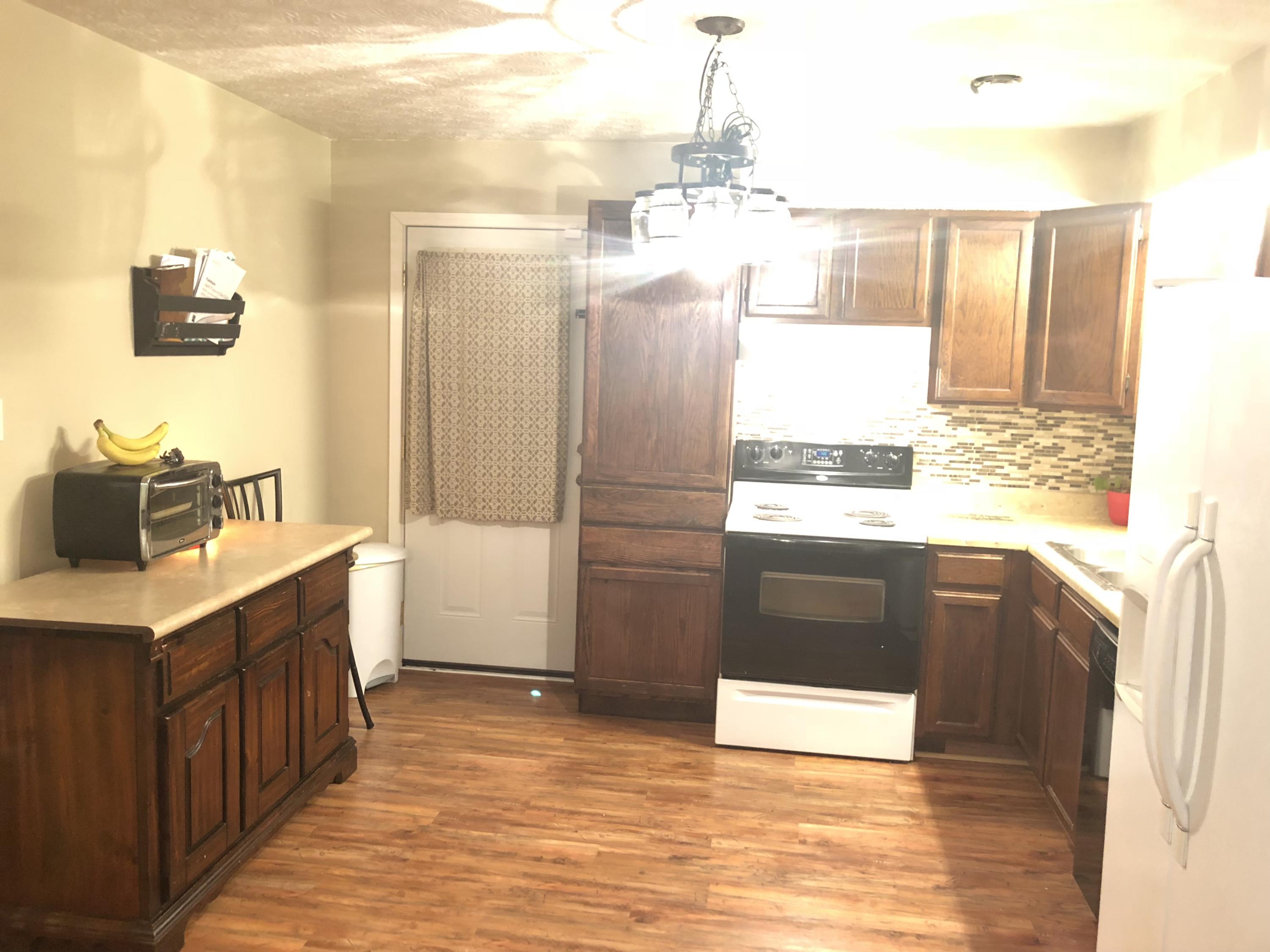 7400 Maverick Lane Corryton, TN 37721 - Photo 8 of 20 98402E15-C4BC-407A-82A3-205915562F8D
