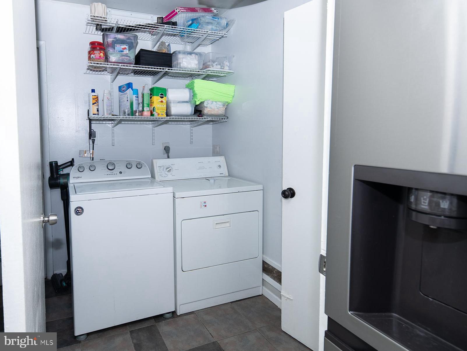 44 Middleton Lane Willingboro, NJ 08046 - Photo 9 of 18 a utility room with dryer and washer