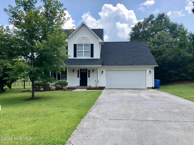 $2,000 | 804 Pine Valley Court, Jacksonville, NC 28546